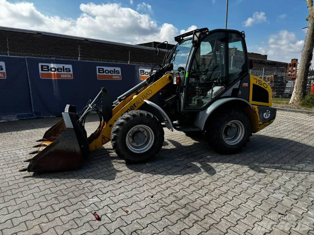 Kramer 750 Iekrāvēji uz riteņiem