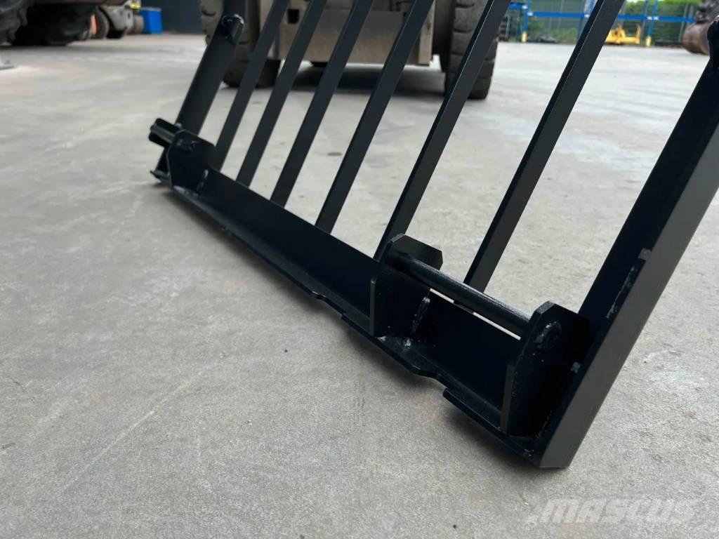 CAT 325D Guard Kabīnes un interjers