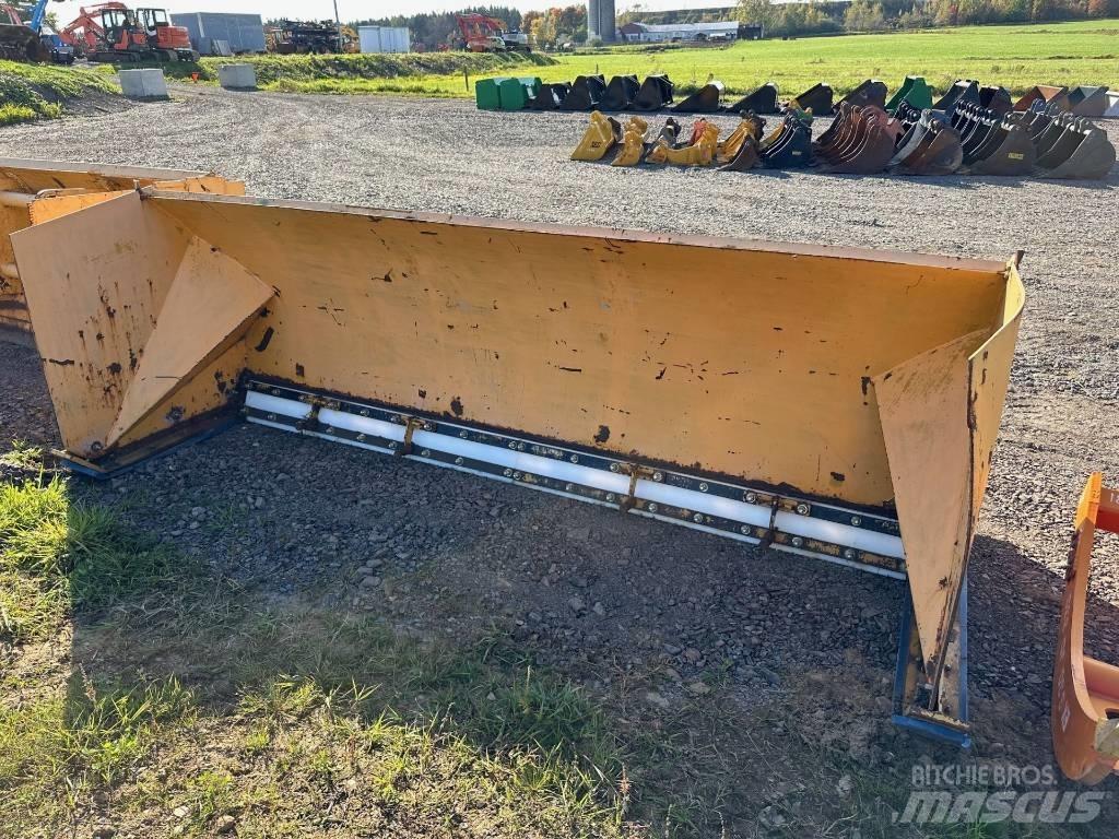  Pro tech LS12' Frontālo iekrāvēju papildaprīkojums