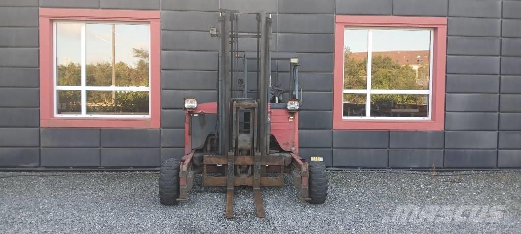 Moffett M5 25.3 NX Tehnika ar dīzeļa dzinēju