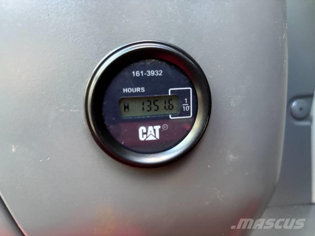 CAT 329 D Kāpurķēžu ekskavatori