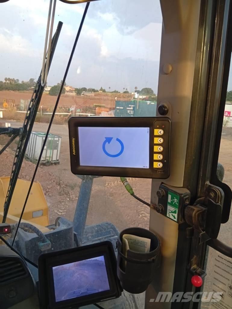 Komatsu WA 380-8 Iekrāvēji uz riteņiem