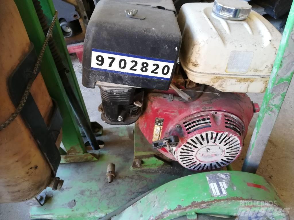  ŘEZAČKA SPÁR RS 400 Būvniecība- Citi