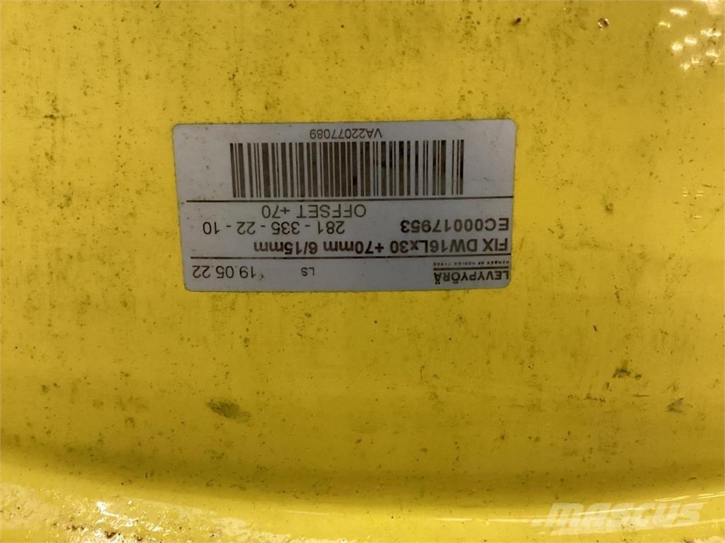 John Deere 16x30 Riepas, riteņi un diski