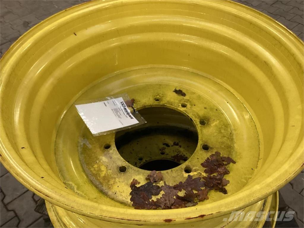 John Deere 16x30 Riepas, riteņi un diski