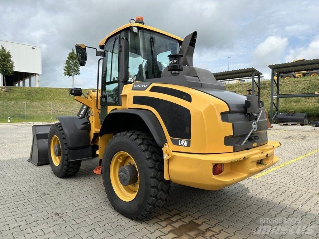 Volvo L45HS Iekrāvēji uz riteņiem