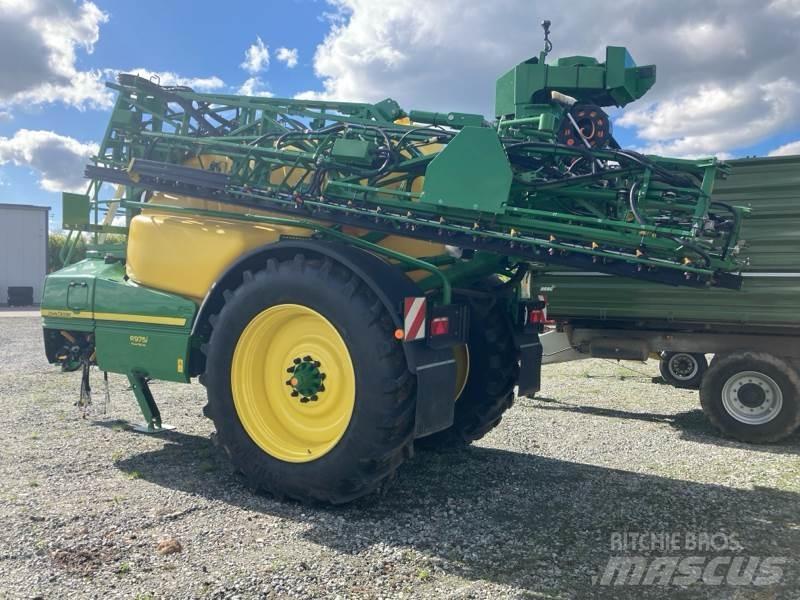 John Deere R975i Piekabināmie smidzinātāji(miglotāji)