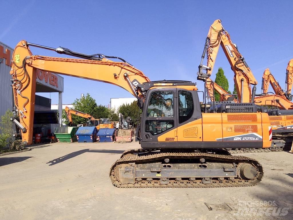 Doosan DX225LC-7 Kāpurķēžu ekskavatori