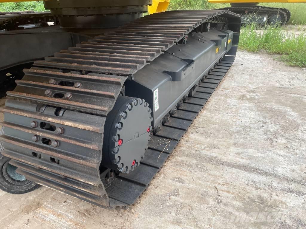 Komatsu PC 220 Kāpurķēžu ekskavatori