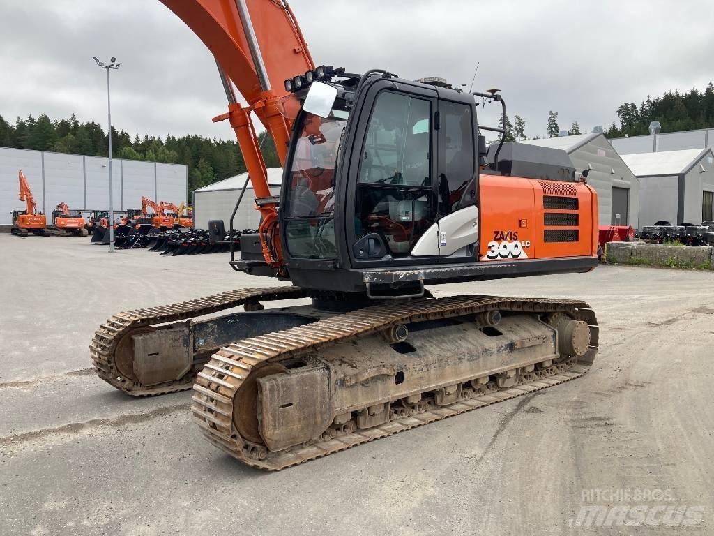 Hitachi ZX 300 LC-6 Kāpurķēžu ekskavatori