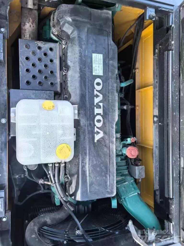 Volvo 480D Kāpurķēžu ekskavatori