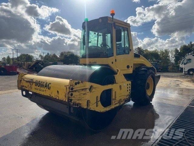 Bomag BW 213 D H-4 Vienvalča grunts veltņi
