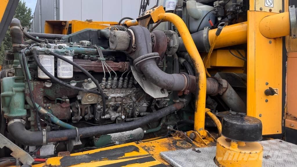 Volvo A 25 C Artikulētie pašizgāzēji