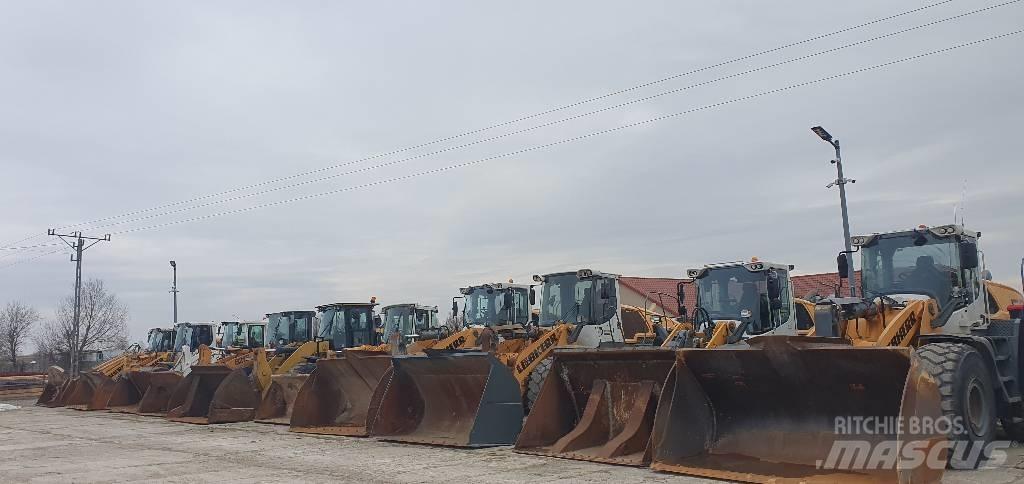 CAT 938M Iekrāvēji uz riteņiem