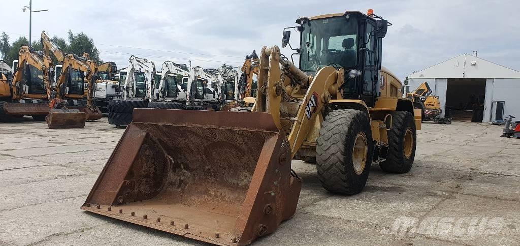 CAT 938M Iekrāvēji uz riteņiem