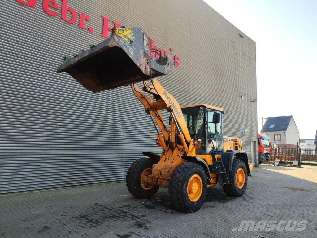 Hyundai HL 730-9 Iekrāvēji uz riteņiem