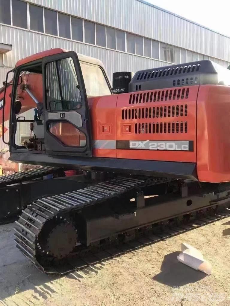 Doosan DX 230 LC-9C Kāpurķēžu ekskavatori