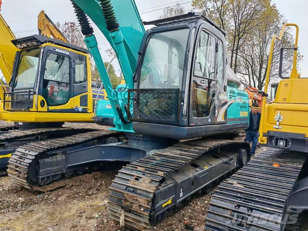 Kobelco SK200D Kāpurķēžu ekskavatori