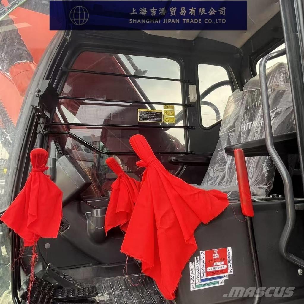 Hitachi ZX 200 Kāpurķēžu ekskavatori