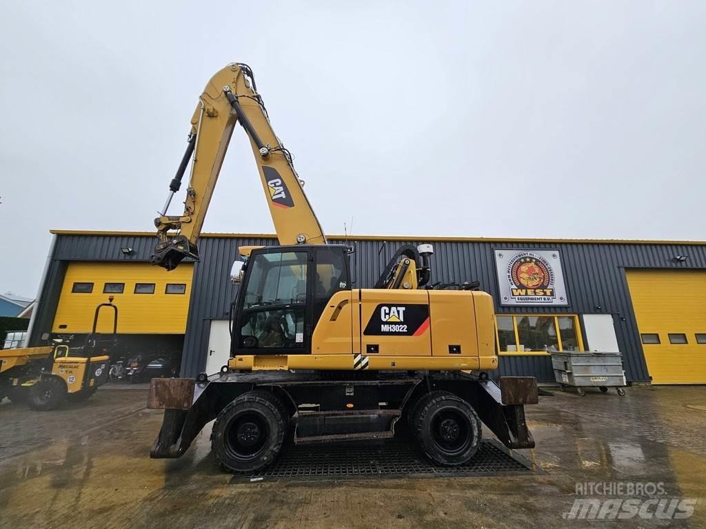 CAT MH 3022 Industriālie iekrāvēji