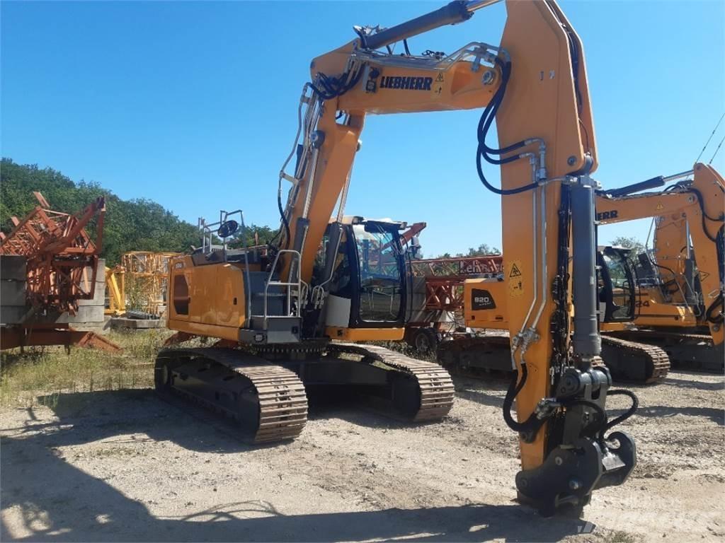 Liebherr R924 Kāpurķēžu ekskavatori