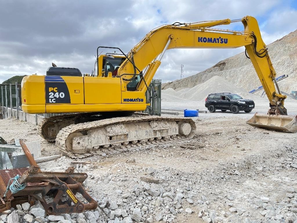 Komatsu PC 240 Kāpurķēžu ekskavatori