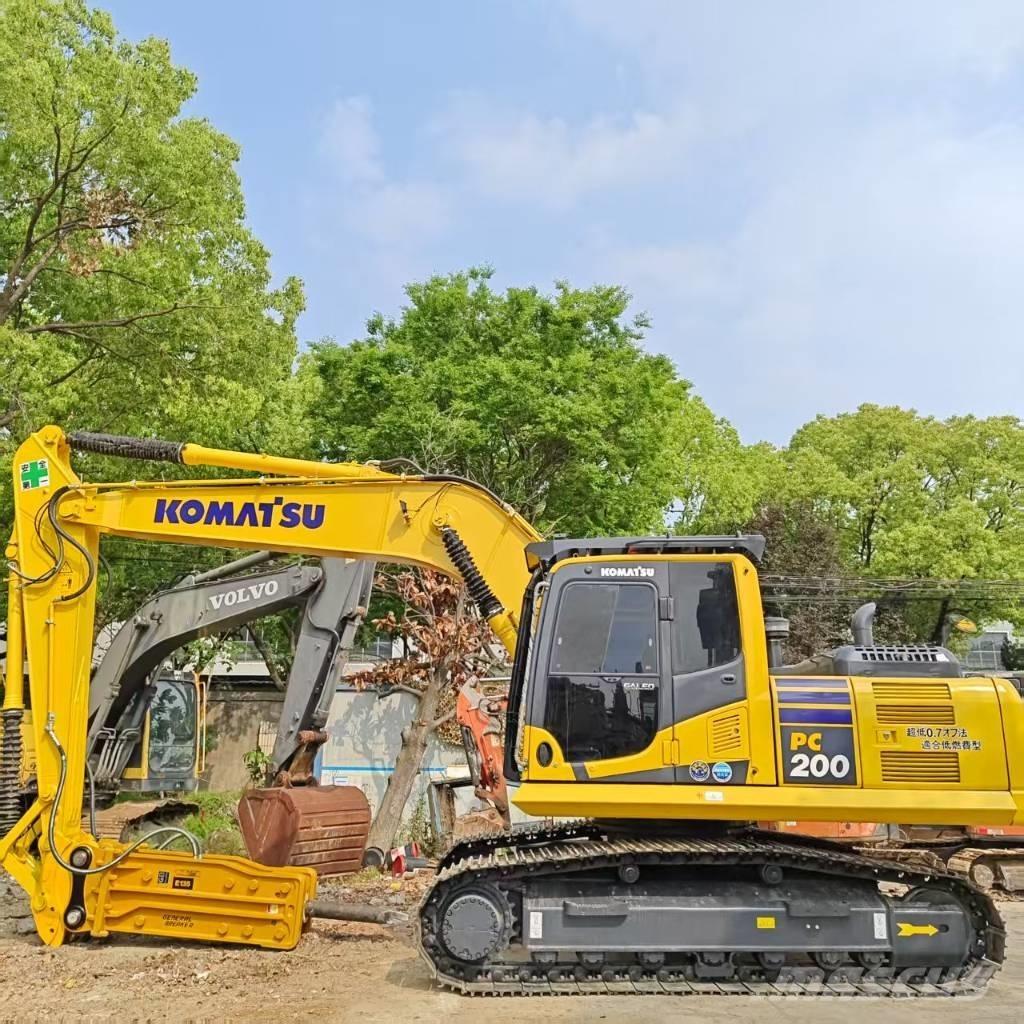 Komatsu PC 200-8 Kāpurķēžu ekskavatori