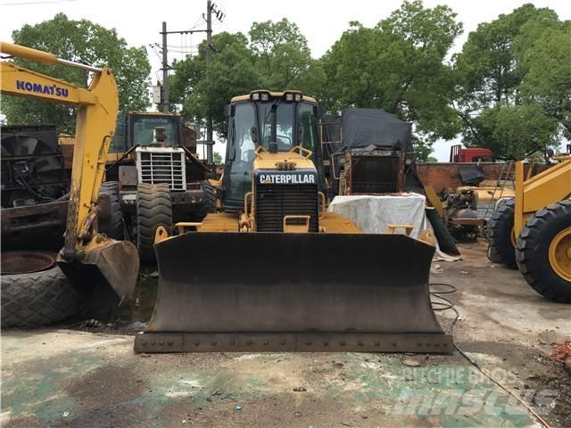 CAT D 5 K Kāpurķēžu buldozeri