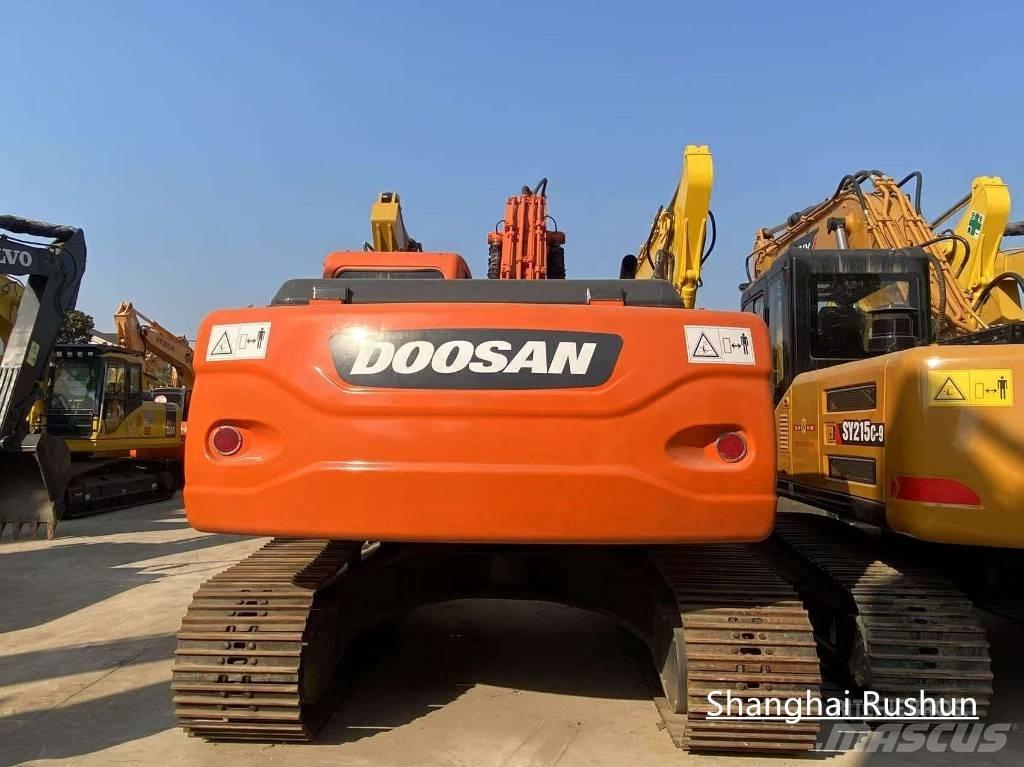 Doosan 225LC-9 Kāpurķēžu ekskavatori