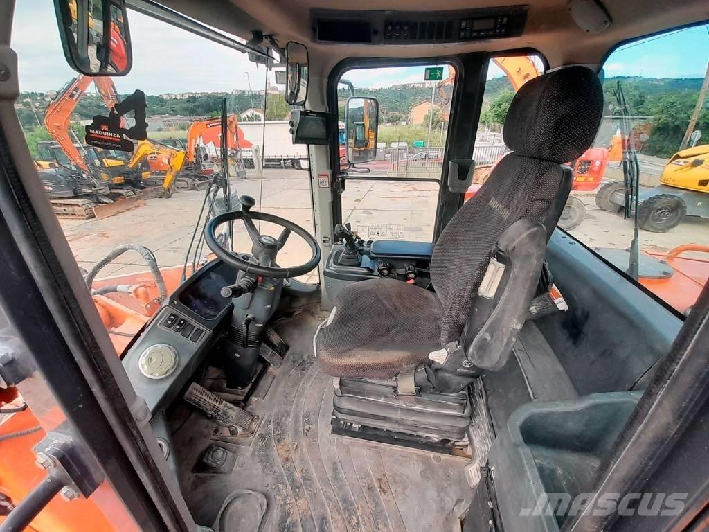 Doosan DL 250-3 Iekrāvēji uz riteņiem