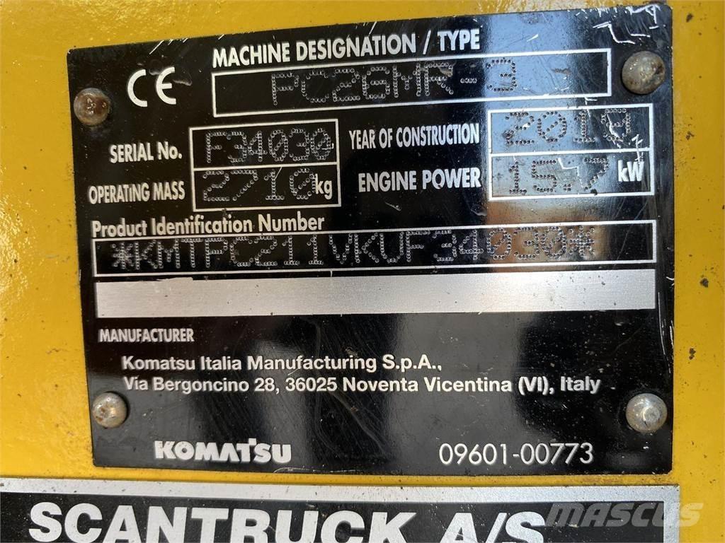 Komatsu PC26MR-3 Ekskavatori uz riteņiem