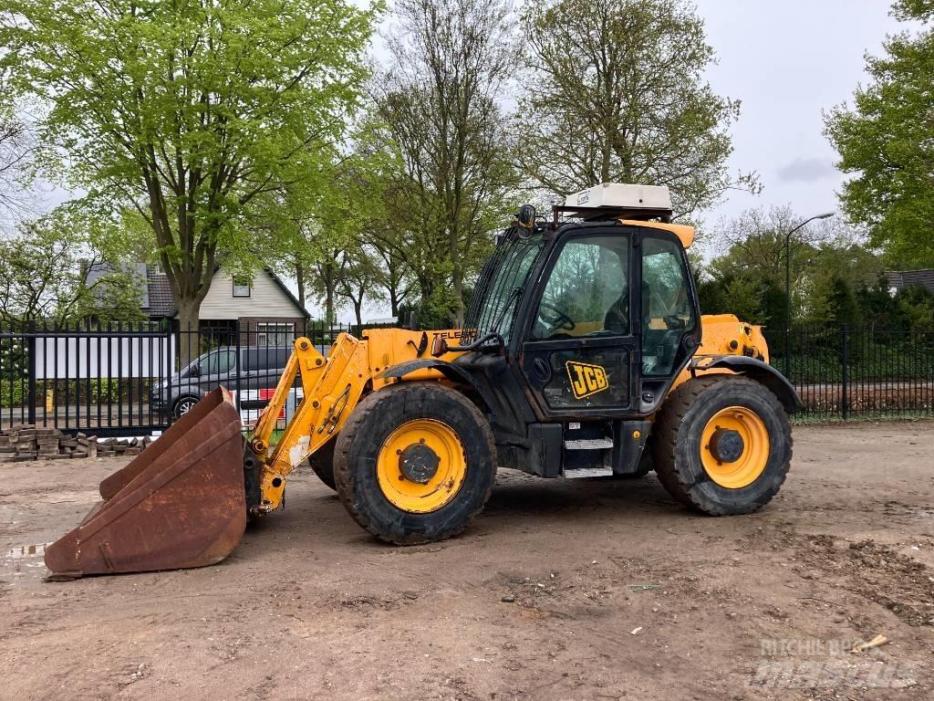 JCB 541-70 Teleskopiskie manipulatori