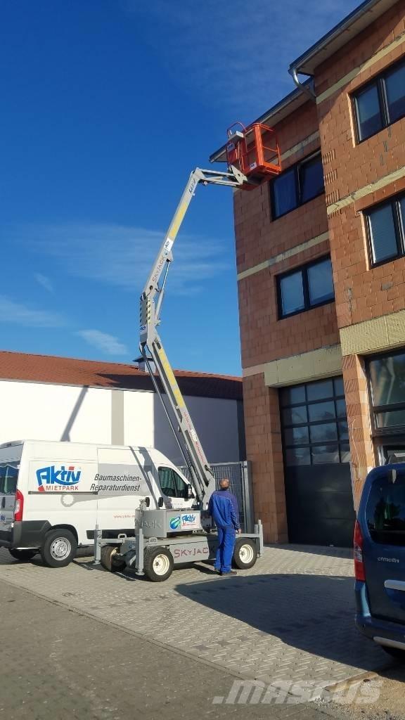 SkyJack SJKB 12 Strēles pacēlāji