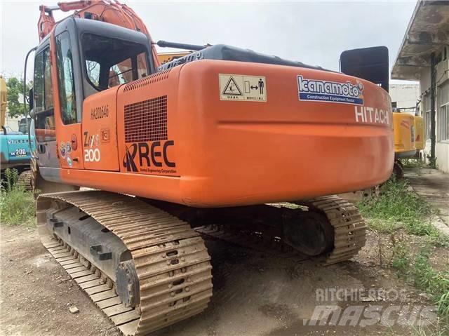 Hitachi ZX 200 Kāpurķēžu ekskavatori