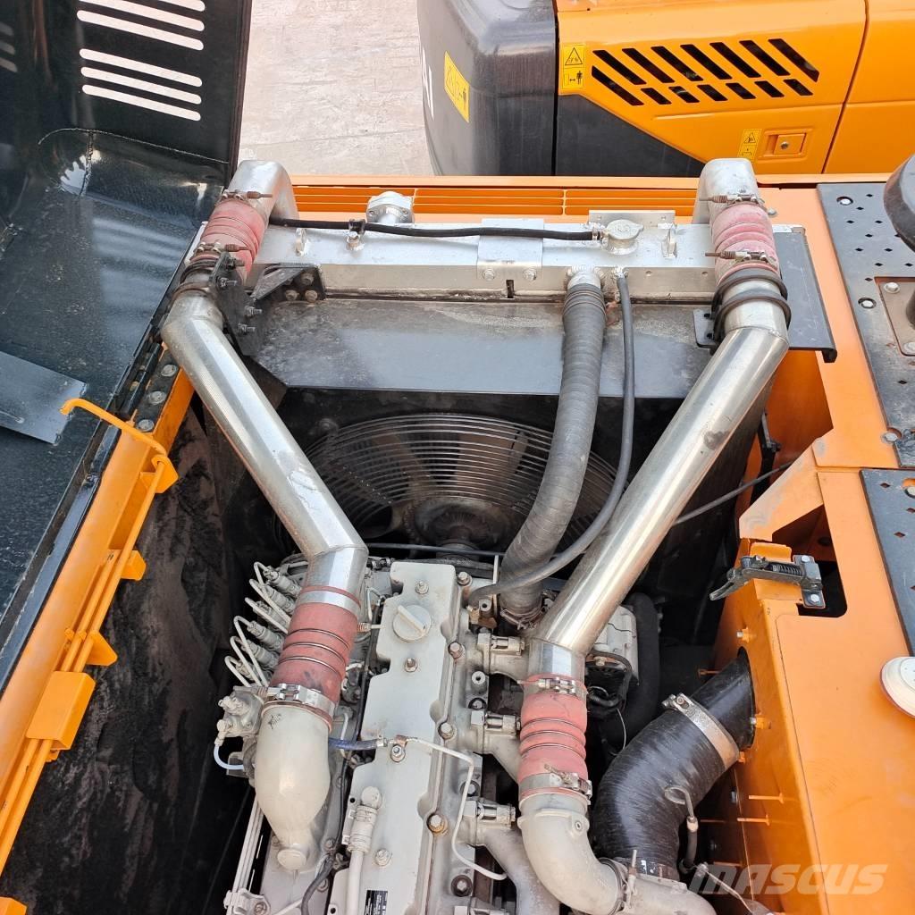 Hyundai 305LC-9 Kāpurķēžu ekskavatori