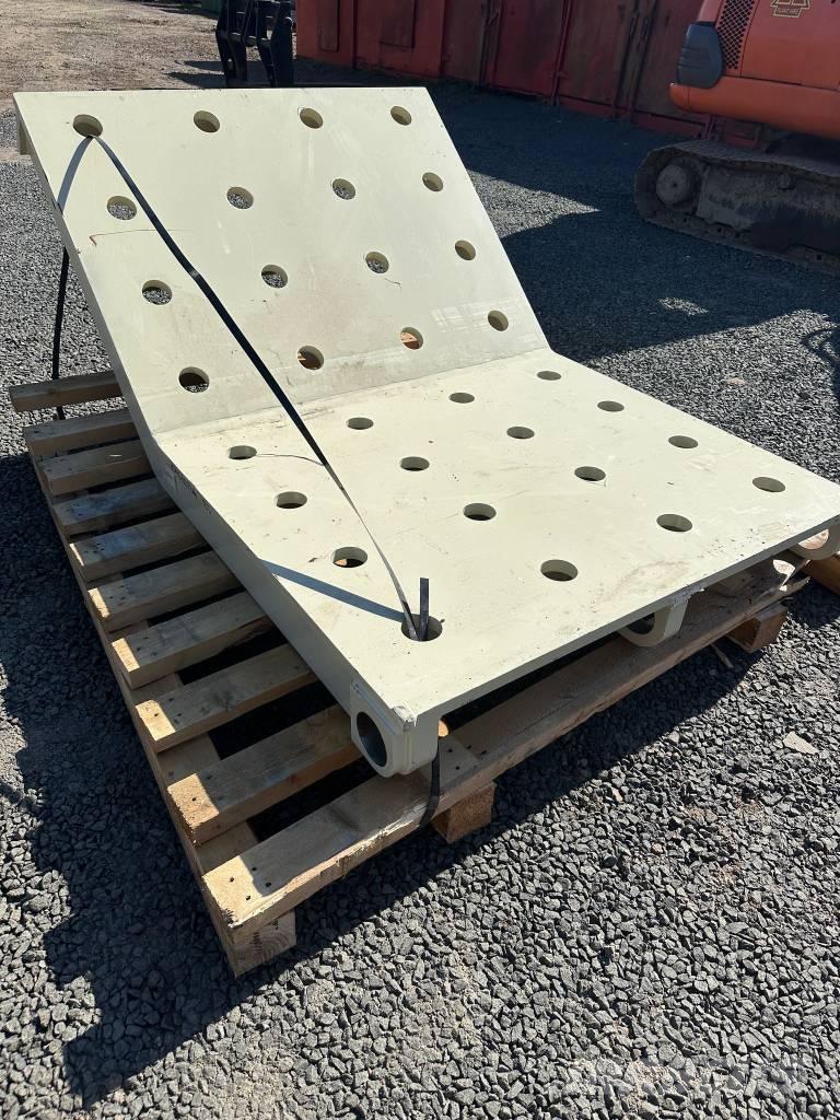 Metso LT 1213 Drupinātāji