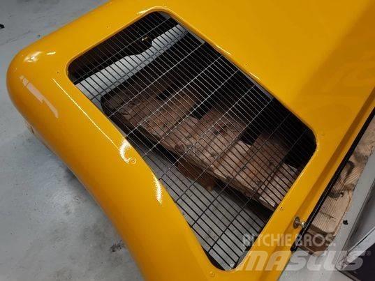 JCB 537-135 bonnet Kabīnes un interjers
