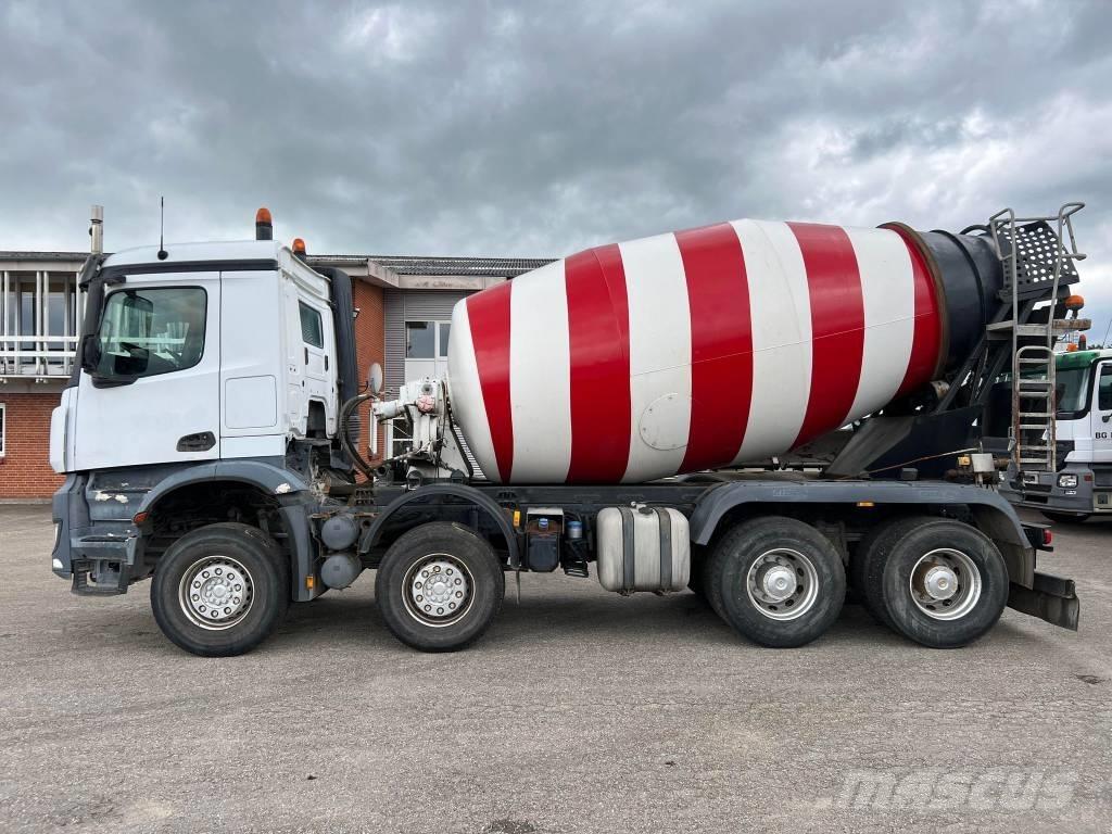 Mercedes-Benz 3248 Betonvedēji