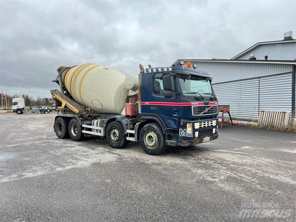 Volvo FM12 8X4 Betonvedēji