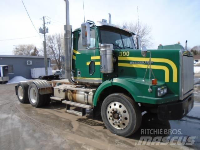 Western Star 4900 SF Vilcēji