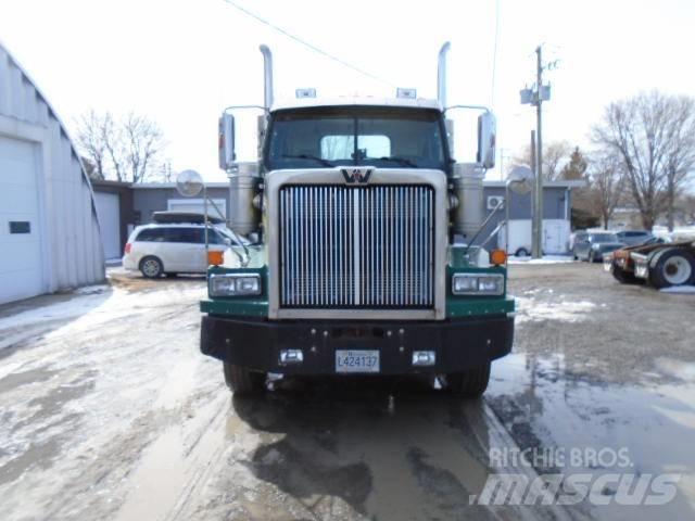 Western Star 4900 SF Vilcēji