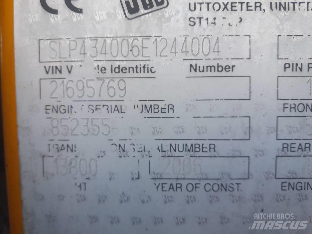 JCB 434S Iekrāvēji uz riteņiem