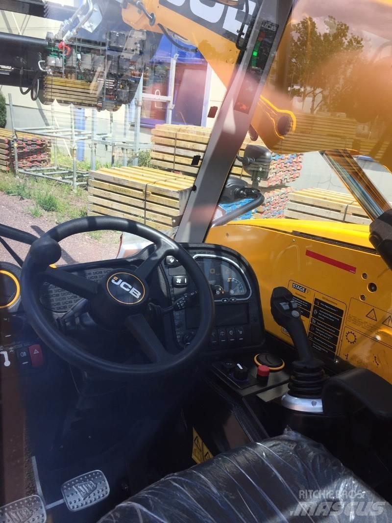 JCB 525-60 Teleskopiskie manipulatori