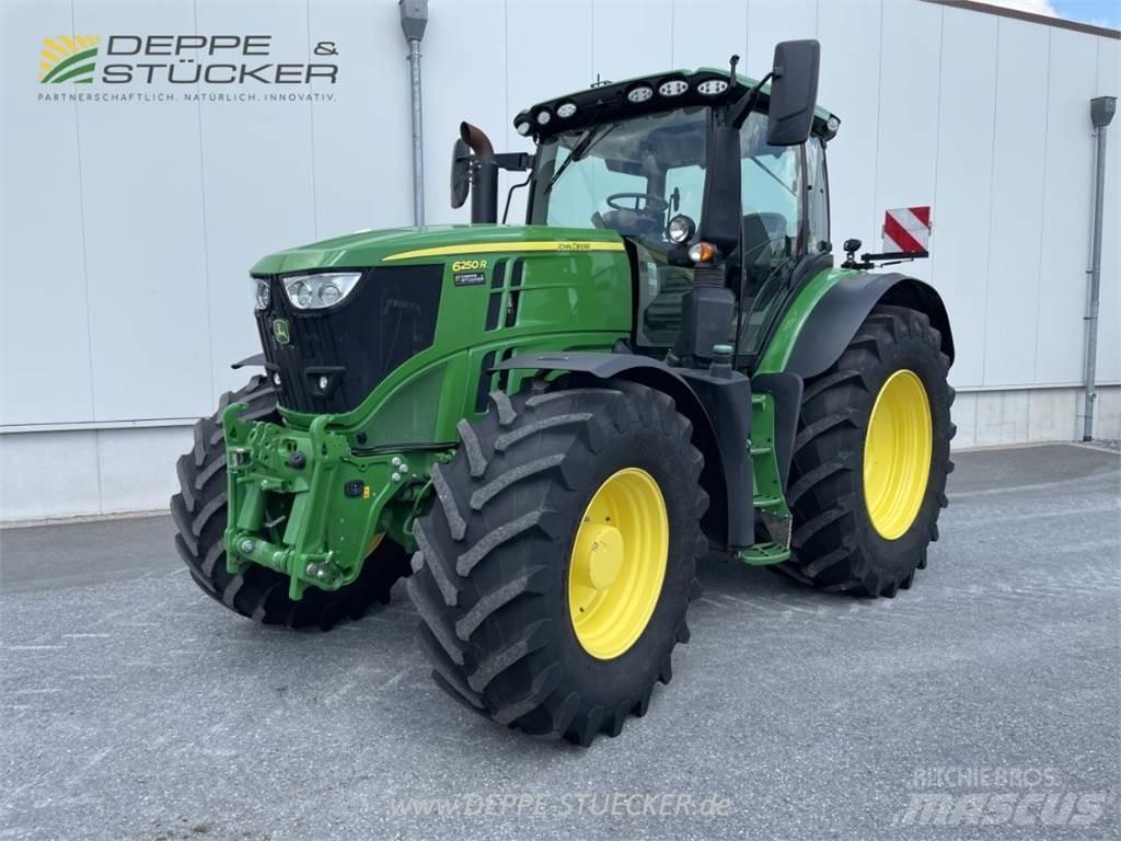 John Deere 6250R Traktori