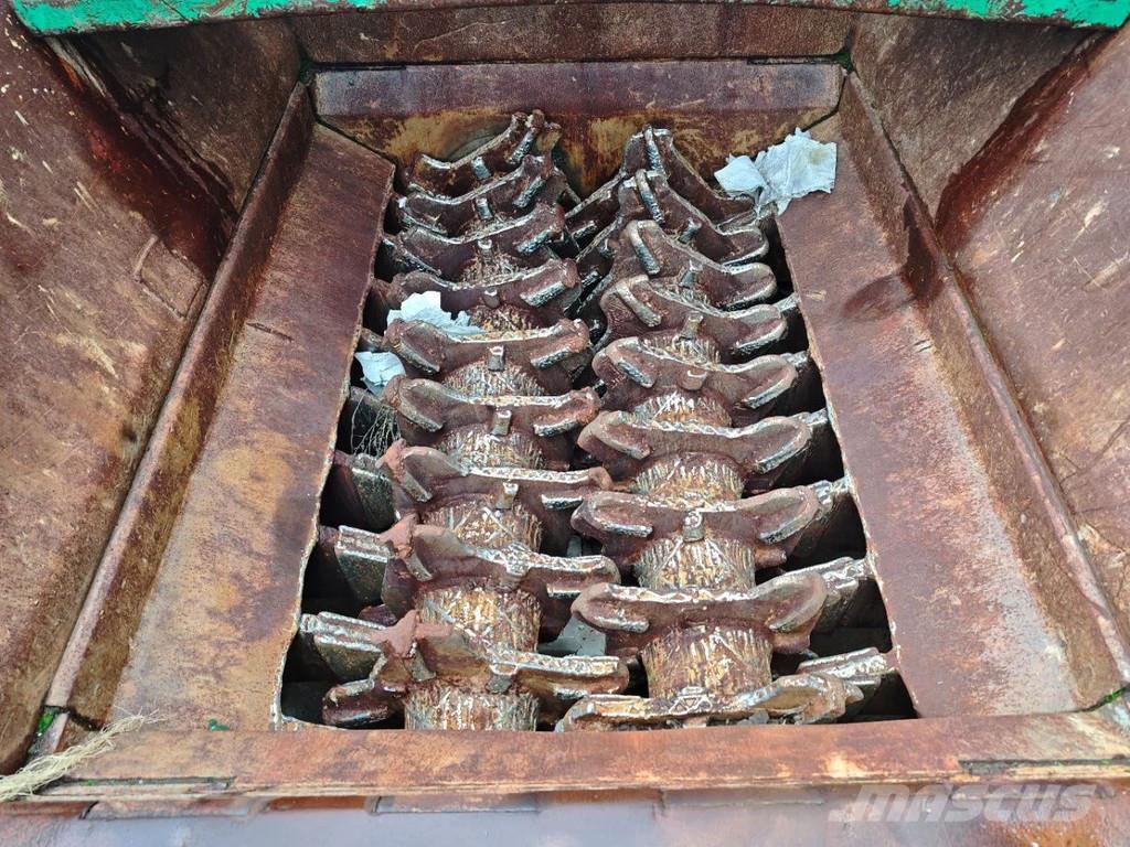 Haas 700x2000 Atkritumu smalcinātāji