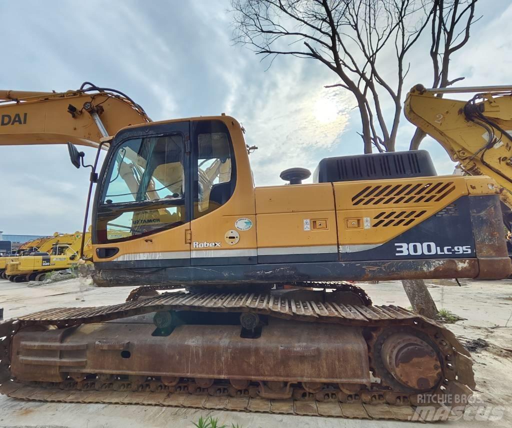 Hyundai R 300 LC-9S Kāpurķēžu ekskavatori
