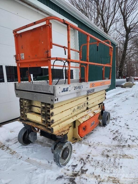 JLG 2646ES Šķerveida pacēlāji