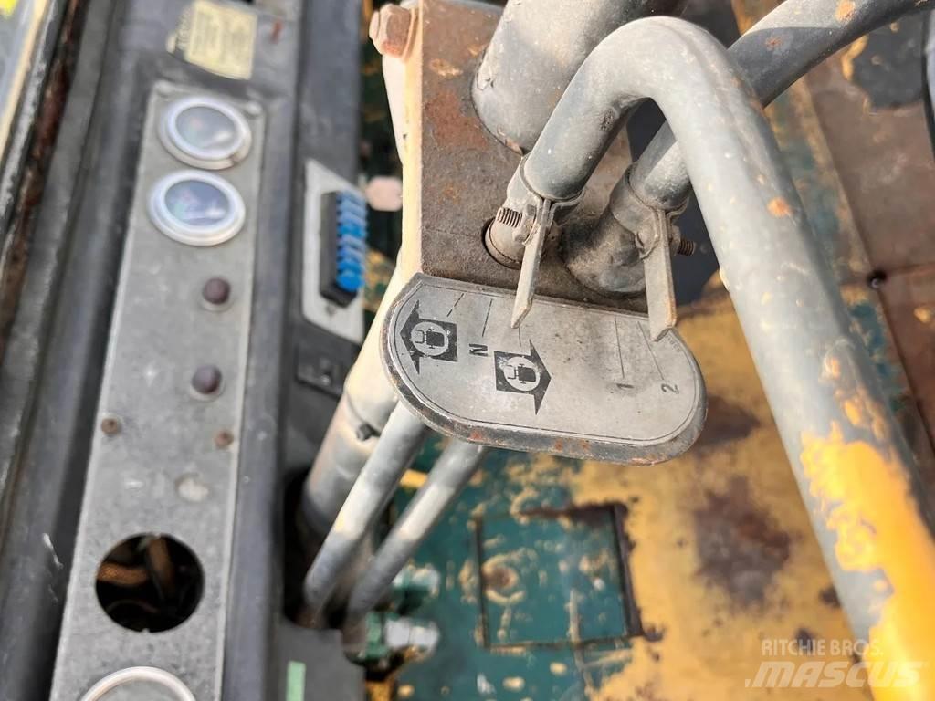 CAT V130 Tehnika ar dīzeļa dzinēju