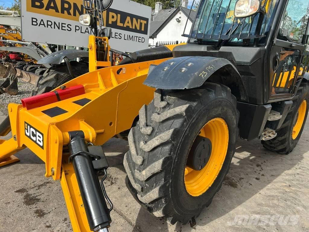 JCB 535-125 Hiviz Teleskopiskie manipulatori