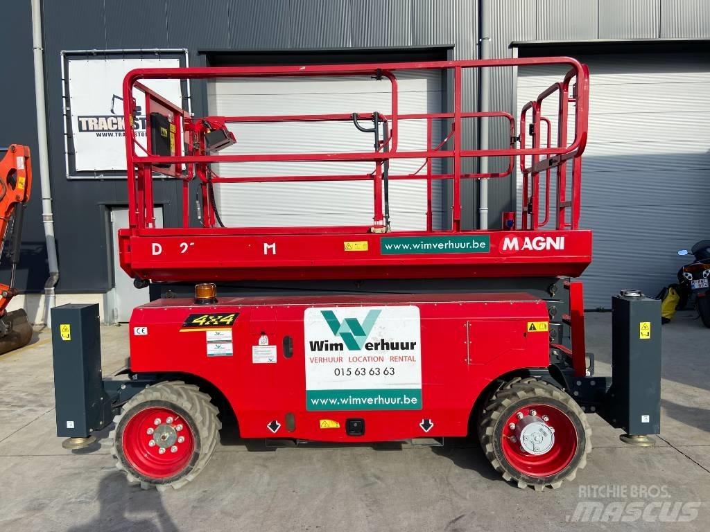 Magni DS 1218 RT Šķerveida pacēlāji